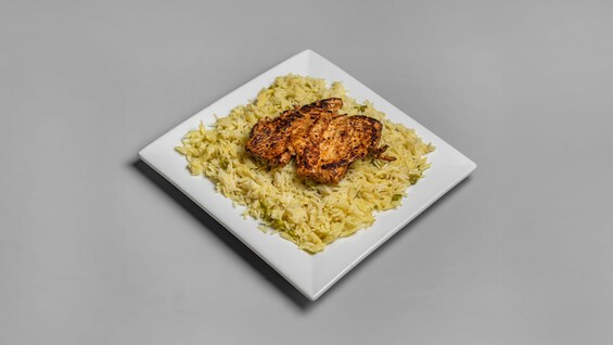 Chicken rice box with peppers and Miami sauce